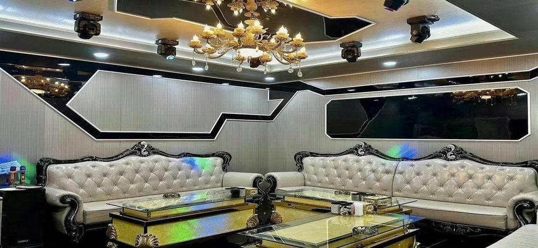 GK22 黃金王國 KTV 歐式水晶燈白色包廂與象牙雕花沙發