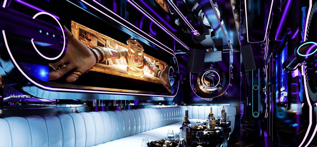 HERMES PARIS KTV 紫色霓虹包廂，弧形燈管環繞與金框藝術畫 LED 巨幕